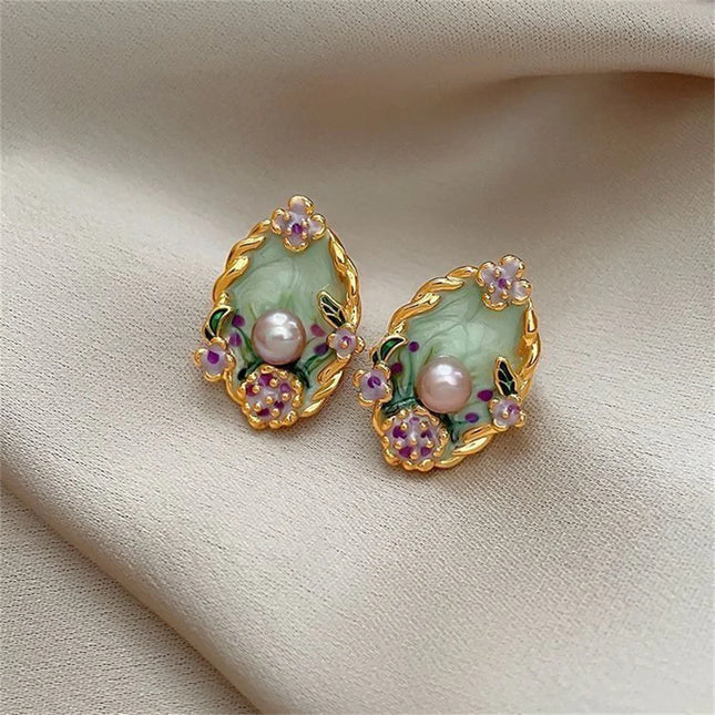 Unique and elegant Monet Garden-inspired retro oil painting style stud earrings.
