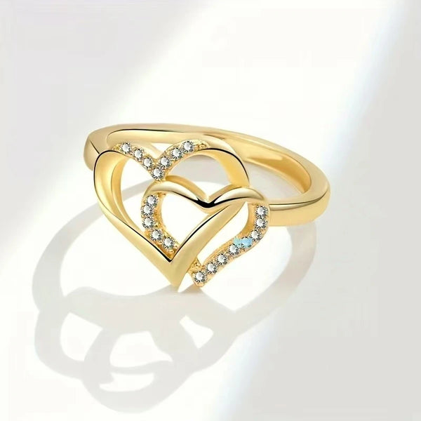 A pair of heart-shaped rings for women, simple and youthful in style.