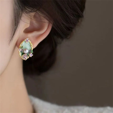 Unique and elegant Monet Garden-inspired retro oil painting style stud earrings.