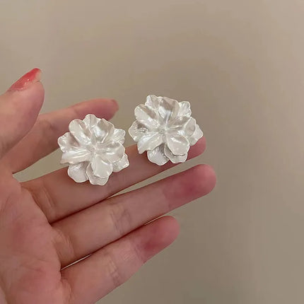 Romantic Temperament Fringed Purple Flower Clip on Earrings Without Piercing Fairy Vacation Style Seaside Long Ear Clips Cuffs