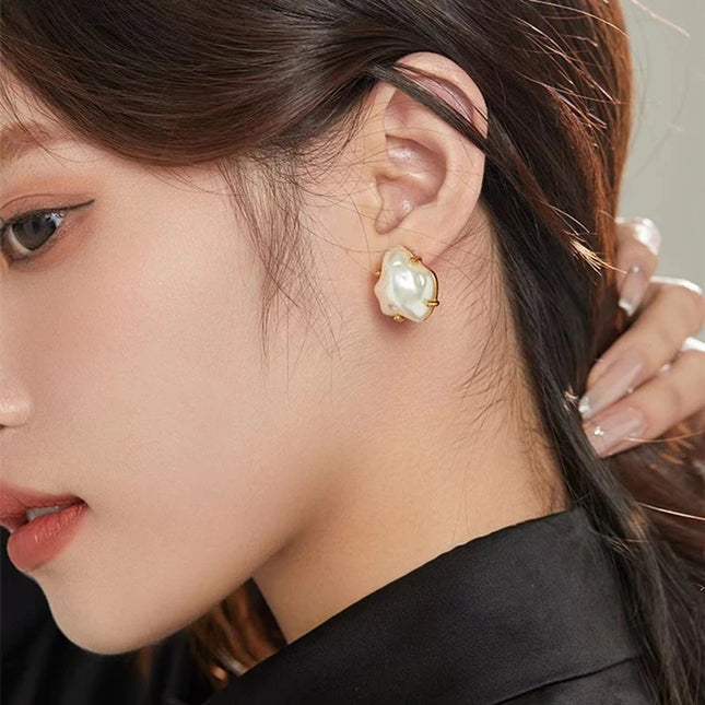 2022 New Elegant French Irregular Baroque Pearl Earrings for Women Simple Temperament Fashion Jewelry Girl Exquisite Accessories